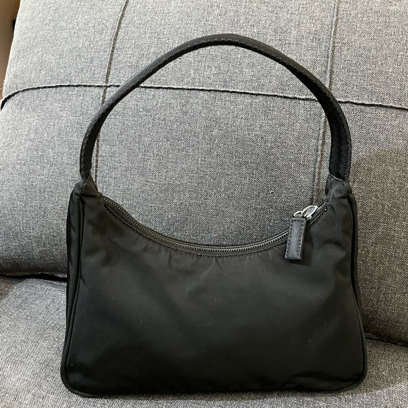 ‼️sold‼️Prada Black Nylon Vintage Reedition - Picture 3 of 13